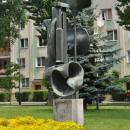 PL - Mielec - rzeźba Symfonia - (Janina Barcicka) - Kroton 001