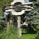 PL - Mielec - rzeźba Kantata mielecka (Ewelina Michalska), park Oborskich - Kroton 001